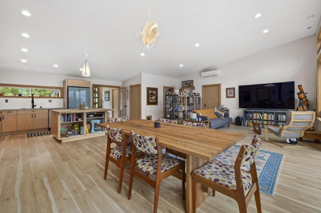 Coast Studio wide angle — professional photo