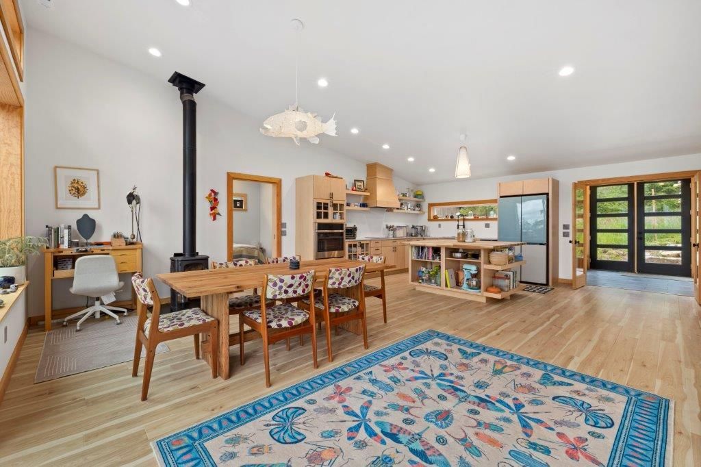 Coast Studio landscape — professional photo