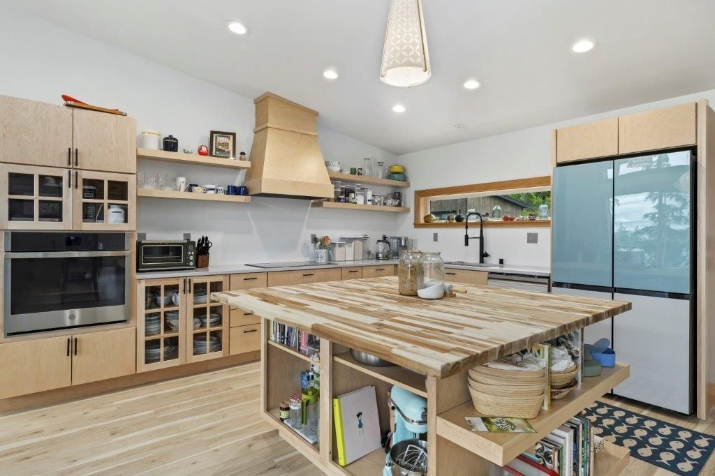 Coast Studio path — professional photo